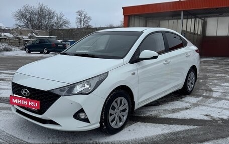 Hyundai Solaris II рестайлинг, 2020 год, 1 480 000 рублей, 4 фотография