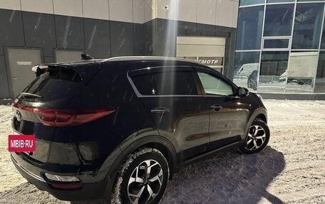 KIA Sportage IV рестайлинг, 2019 год, 2 400 000 рублей, 20 фотография