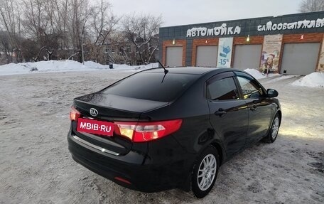 KIA Rio III рестайлинг, 2013 год, 800 000 рублей, 4 фотография