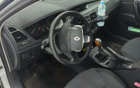 Renault Laguna III рестайлинг, 2009 год, 400 000 рублей, 2 фотография