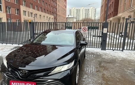 Toyota Camry, 2019 год, 3 290 000 рублей, 4 фотография