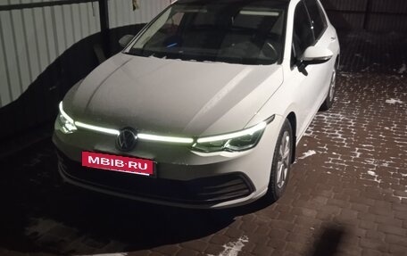 Volkswagen Golf VIII, 2020 год, 2 400 000 рублей, 10 фотография