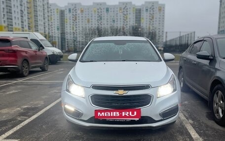 Chevrolet Cruze II, 2015 год, 850 000 рублей, 2 фотография