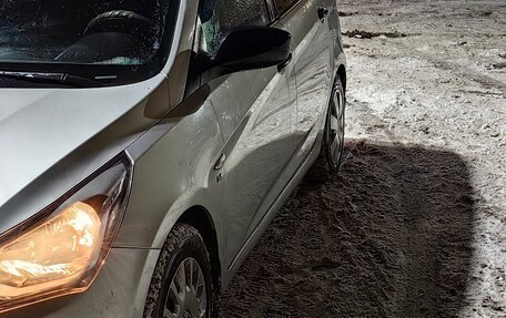 Hyundai Solaris II рестайлинг, 2015 год, 1 150 000 рублей, 4 фотография