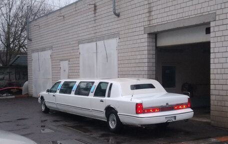 Lincoln Town Car II, 1996 год, 550 000 рублей, 3 фотография