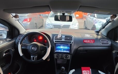 Volkswagen Polo VI (EU Market), 2013 год, 815 000 рублей, 9 фотография