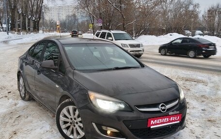 Opel Astra J, 2013 год, 820 000 рублей, 2 фотография