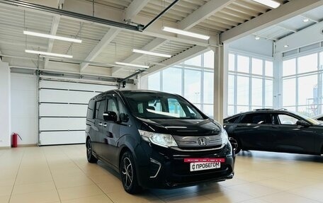 Honda Stepwgn IV, 2017 год, 1 819 000 рублей, 8 фотография