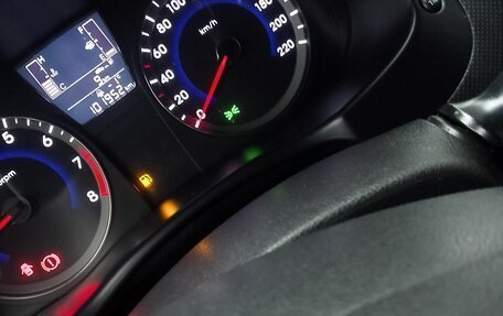 Hyundai Solaris II рестайлинг, 2016 год, 870 000 рублей, 4 фотография