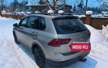 Volkswagen Tiguan II, 2018 год, 1 998 000 рублей, 27 фотография