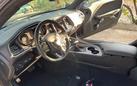 Dodge Challenger III рестайлинг 2, 2019 год, 2 600 000 рублей, 3 фотография