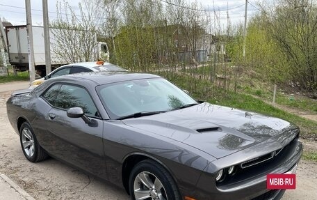 Dodge Challenger III рестайлинг 2, 2019 год, 2 600 000 рублей, 9 фотография