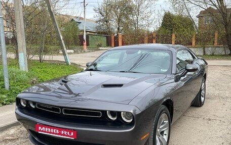 Dodge Challenger III рестайлинг 2, 2019 год, 2 600 000 рублей, 8 фотография
