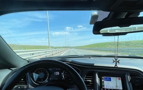 Dodge Challenger III рестайлинг 2, 2019 год, 2 600 000 рублей, 20 фотография