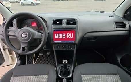 Volkswagen Polo VI (EU Market), 2011 год, 545 000 рублей, 10 фотография