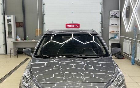 Hyundai Solaris II рестайлинг, 2011 год, 650 000 рублей, 4 фотография