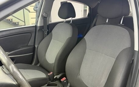 Hyundai Solaris II рестайлинг, 2011 год, 650 000 рублей, 11 фотография