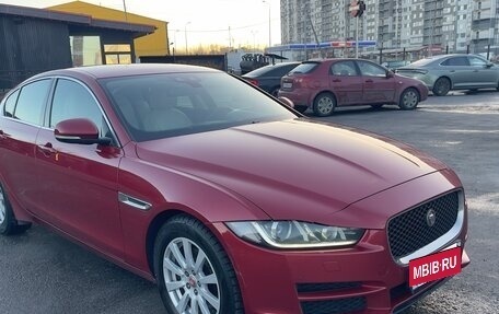 Jaguar XE I рестайлинг, 2016 год, 1 700 000 рублей, 2 фотография