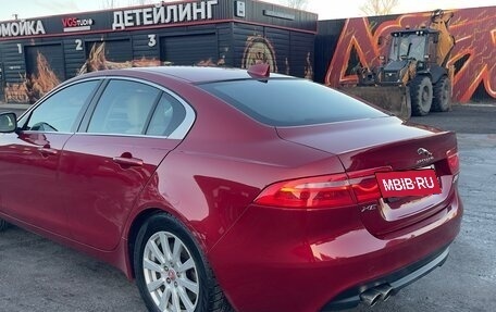 Jaguar XE I рестайлинг, 2016 год, 1 700 000 рублей, 5 фотография