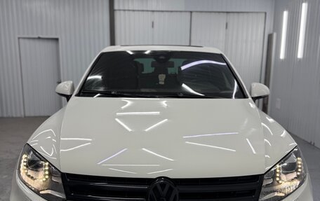 Volkswagen Touareg III, 2011 год, 2 100 000 рублей, 3 фотография