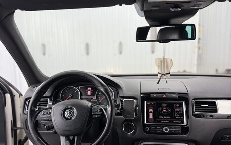 Volkswagen Touareg III, 2011 год, 2 100 000 рублей, 8 фотография
