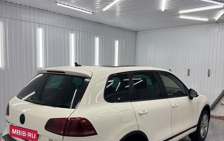 Volkswagen Touareg III, 2011 год, 2 100 000 рублей, 5 фотография