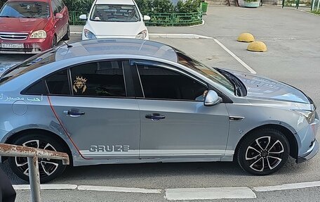 Chevrolet Cruze II, 2012 год, 600 000 рублей, 3 фотография