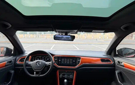 Volkswagen T-Roc I, 2022 год, 1 699 123 рублей, 12 фотография