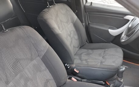 Renault Logan I, 2013 год, 400 000 рублей, 12 фотография