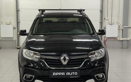 Renault Logan II, 2019 год, 919 000 рублей, 2 фотография