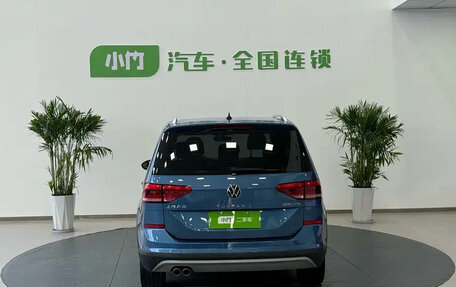 Volkswagen Touran III, 2023 год, 2 199 123 рублей, 6 фотография