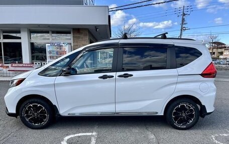 Honda Freed II, 2022 год, 1 477 000 рублей, 4 фотография