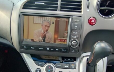 Honda Stream II, 2014 год, 1 070 000 рублей, 15 фотография