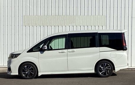 Honda Stepwgn IV, 2021 год, 2 230 000 рублей, 3 фотография