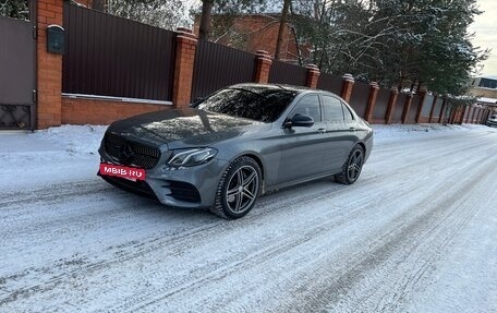 Mercedes-Benz E-Класс, 2018 год, 3 150 000 рублей, 6 фотография