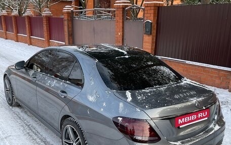 Mercedes-Benz E-Класс, 2018 год, 3 150 000 рублей, 8 фотография