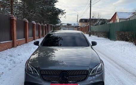 Mercedes-Benz E-Класс, 2018 год, 3 150 000 рублей, 2 фотография