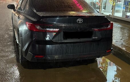 Toyota Camry, 2024 год, 3 500 000 рублей, 2 фотография