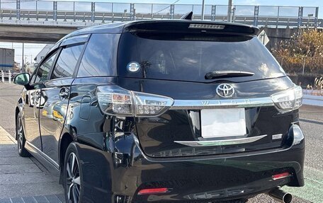 Toyota Wish II, 2017 год, 1 290 000 рублей, 7 фотография