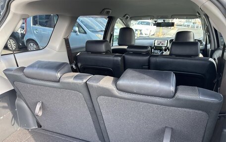 Toyota Wish II, 2017 год, 1 290 000 рублей, 23 фотография