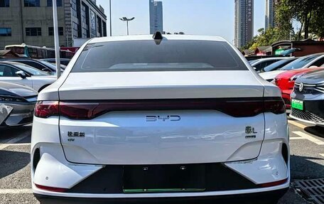 BYD Qin, 2025 год, 2 000 000 рублей, 5 фотография