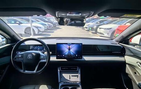 BYD Qin, 2025 год, 2 000 000 рублей, 7 фотография