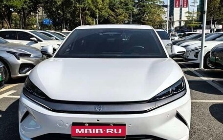 BYD Qin, 2025 год, 2 000 000 рублей, 2 фотография
