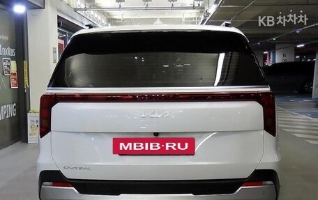 KIA Carnival, 2024 год, 5 757 030 рублей, 5 фотография