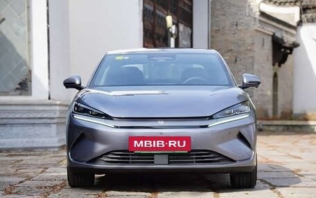 BYD Qin, 2025 год, 1 840 000 рублей, 2 фотография