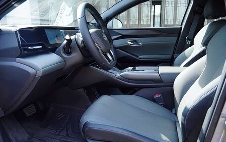 BYD Qin, 2025 год, 1 840 000 рублей, 9 фотография