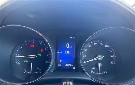 Toyota C-HR I рестайлинг, 2022 год, 1 730 000 рублей, 10 фотография