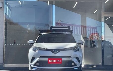 Toyota C-HR I рестайлинг, 2022 год, 1 730 000 рублей, 2 фотография