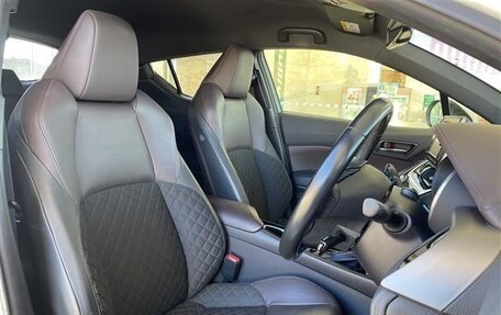 Toyota C-HR I рестайлинг, 2022 год, 1 730 000 рублей, 22 фотография