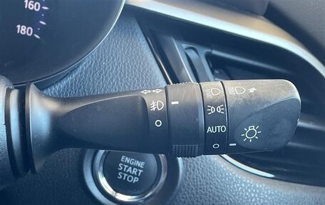 Toyota C-HR I рестайлинг, 2022 год, 1 730 000 рублей, 14 фотография